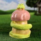 Садовая фигура "Змея с грибом" салатовая, 22х32см - фото 321740681