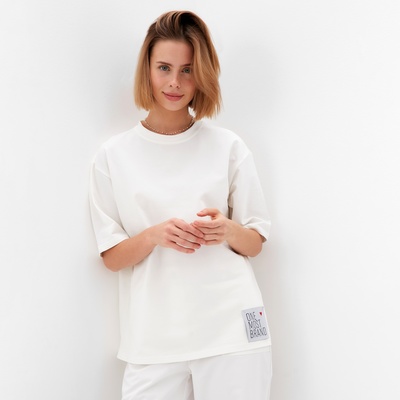 Футболка оверсайз с нашивкой женская MINAKU: One Most Brand, экрю, размер 44