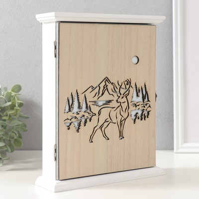 Ключница настенная «Олень», дерево, 6 крючков, 26.5×20.8×6.3 см