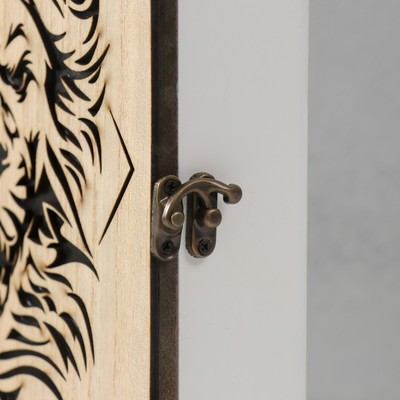 Ключница настенная «Лев в короне», дерево, 6 крючков, 26.5×20.8×6.3 см