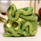 Подсвечник "Змея на черепе" зеленый с позолотой, 11х10х8см - фото 4465978