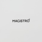 Блюдо фарфоровое для подачи с деревянной ручкой Magistro, d=20 см, цвет белый - фото 5162099