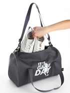 Сумка спортивная на молнии TEXTURA, с подкладкой, длинный ремень, с принтом, маленький размер, серая - Фото 6