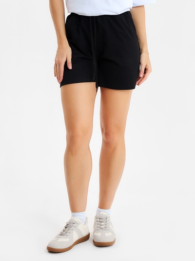 Шорты женские, цвет черный, размер 48