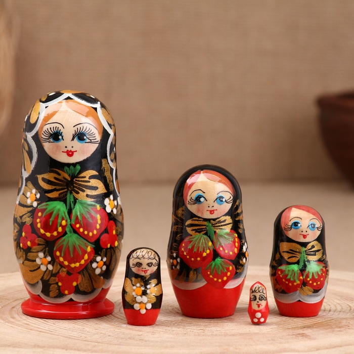 

Матрёшка "Хохлома", фон чёрный, 5-кукольная, 14 см