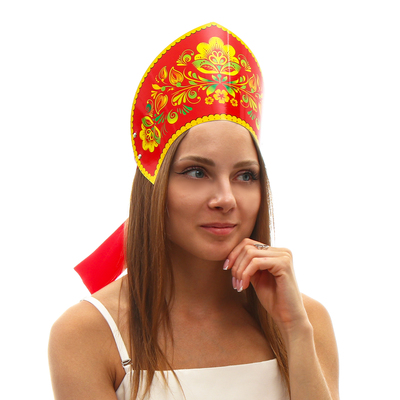 Кокошник «Цветы на красном»