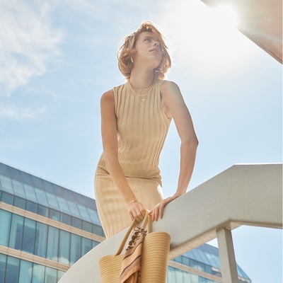 Платье вязаное миди женское MINAKU: Knitwear collection, бежевое, размер 42