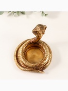 Подсвечник полистоун на 1 свечу "Кобра" золото 9,5х9х10,5 см - фото 808816444 Подсвечник полистоун на 1 свечу "Кобра" золото 9,5х9х10,5 см - фото 808816444