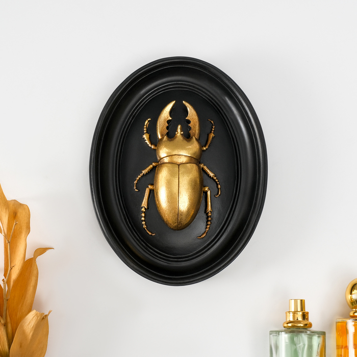 Панно настенное «Жук-олень», полистоун, декор, чёрный с золотом, 15×3×19 см