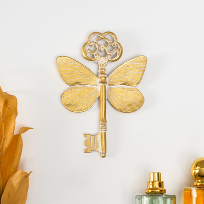 Панно интерьерное полистоун "Ключ с бабочкой" золото с белой патиной 10,5х0,7х15 см