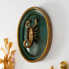 Панно настенное «Золотой скорпион», полистоун, декор, тёмно-зелёный, 19×6×24 см - Фото 2
