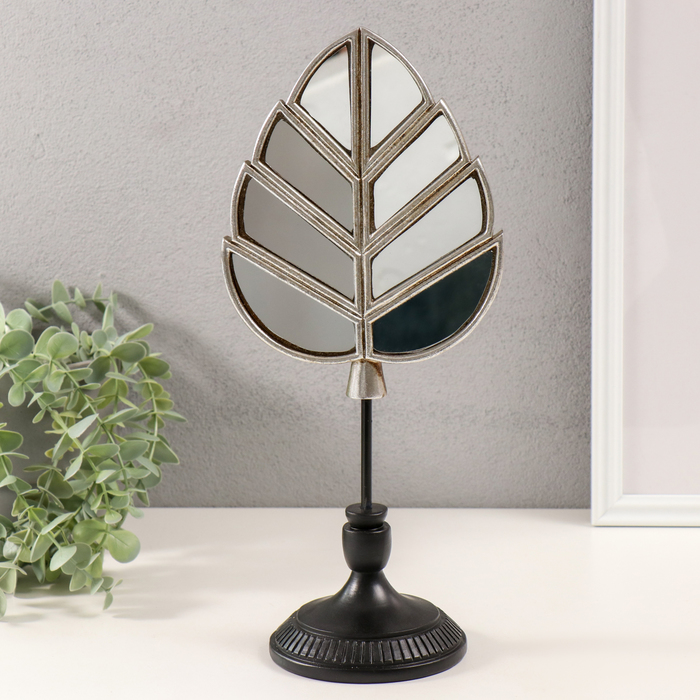 Фигурка полистоун «Зеркальный лист», серебро, 15.5×11×35 см - Фото 1