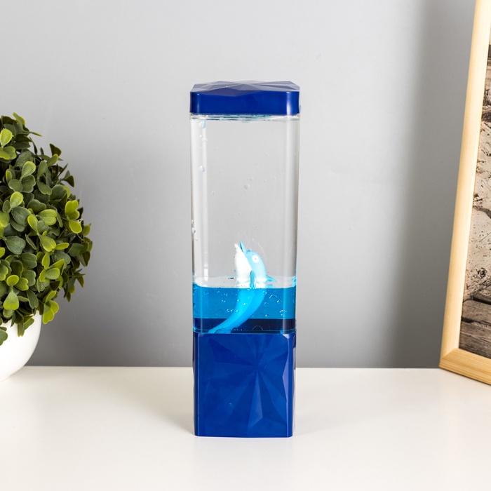 УЦЕНКА Лава-лампа «Дельфин» LED от батареек, аквариум 3хАА USB синий 7.5×7.5×23 см RISALUX - Фото 1