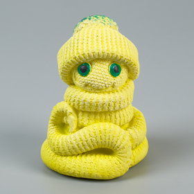 Фигура "Змея в шапке" лимонная, 8х6см