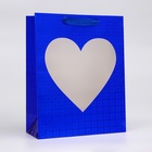 Пакет голография с окном "Сердце", "Синий", M 32 х 25,5 х 11 см - фото 321787362