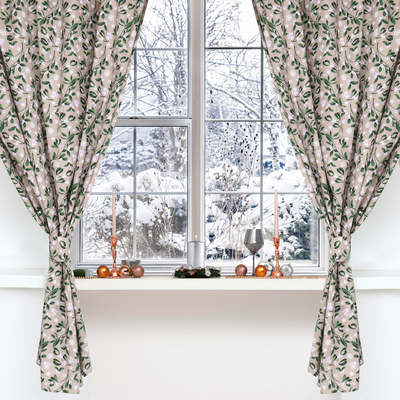 Комплект штор для кухни с подхватами «Доляна» Frosty berries, 2 шт., бежевые, 150×180 см