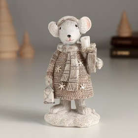 Сувенир полистоун "Белая мышка с покупками в руках" 5,5х4х10 см