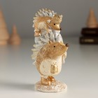 Сувенир полистоун "Ёжики с золотым мешком" 7х4,5х11 см 10324697 - фото 13245035