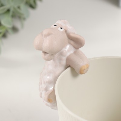 Сувенир керамика "Белая овечка" на кашпо 4,6х5,6х8,4 см