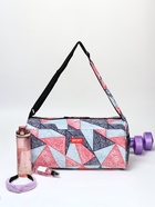 Сумка спортивная на молнии TEXTURA, боковой карман-сетка, регулируемый ремень, средний размер, красная - Фото 4