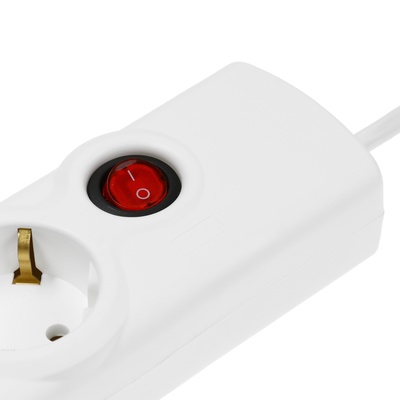 Сетевой фильтр Luazon Lighting, 5 розеток, 5 м, 2200 Вт, 3×0.75 мм2, 10 A, 220 В, c предохранителем, белый