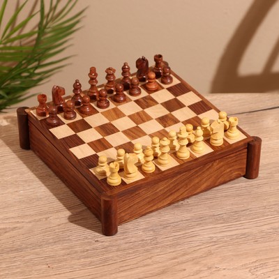 Игра настольная 3в1 (шахматы + домино + кубики), доска 20х20 см, дерево шишам