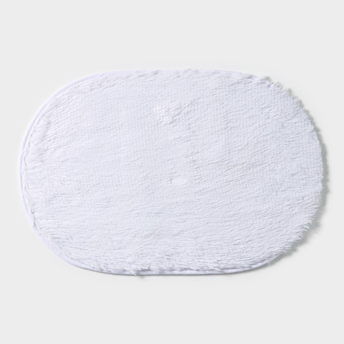 Коврик для ванной овальный Доляна «Пушистик», 38×59 см, цвет белый - Фото 1