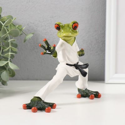 Фигурка полистоун лак «Лягуха-каратист», 16.5×5.5×12.5 см