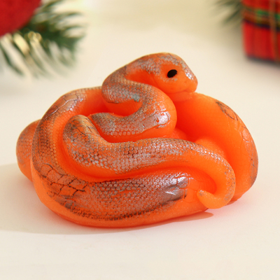 Фигурное мыло "Змейка Сердечко" оранжевое, 85г