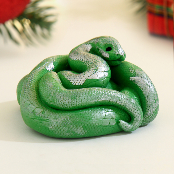 Фигурное мыло "Змейка Сердечко" зеленое, 85г - Фото 1