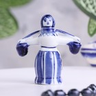 Сувенир "Женщина с коромыслом", 6,5 см, гжель - фото 25291507