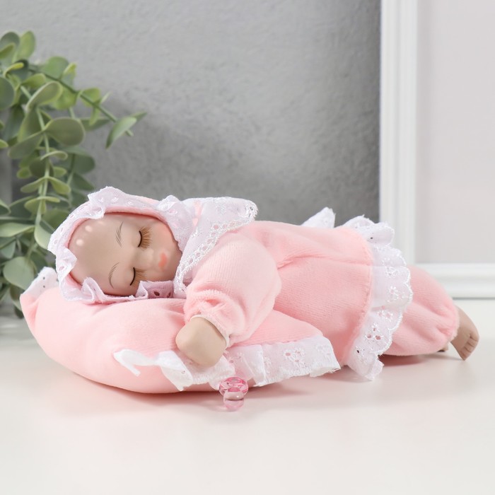 Кукла музыкальная механическая "Малыш спящий на подушке" розовый, двигается 13,5х19,5х8 см    104624