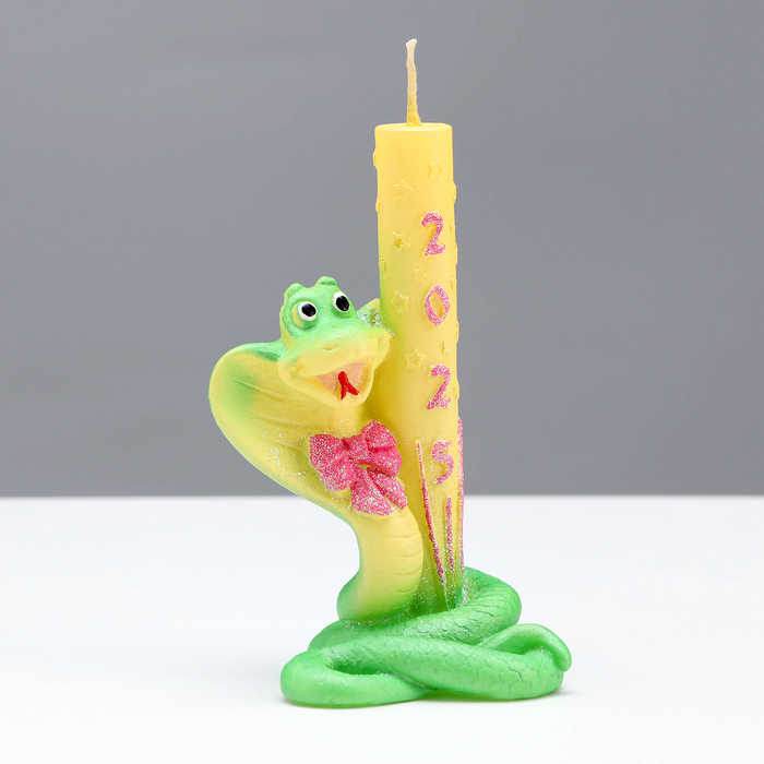 Свеча декоративная «Змея с Салютом 2025» - Фото 1