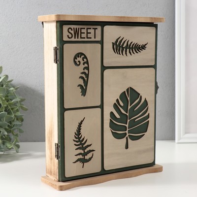 Ключница настенная «Листья», дерево, 6 крючков, 6.2×19.5×25.2 см