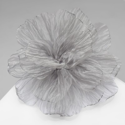 Брошь текстильная «Цветок» объемный, невесомый, серая