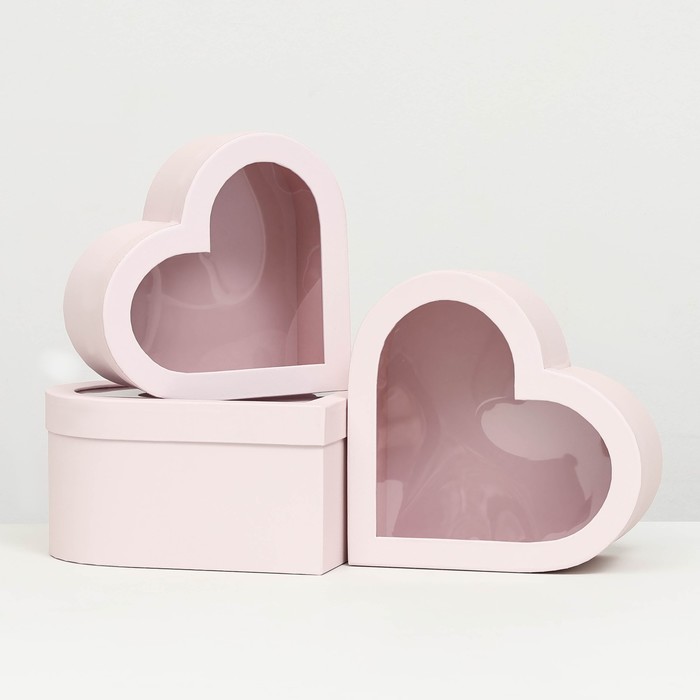 Набор подарочных коробок с окном 3 в 1 сердца L:28.5×26.3×13 M:26×24×11.5 S:23.5×21.5×10 см - Фото 1