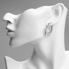 Серьги металл XUPING оковы сладострастия, цвет серебро - Фото 3