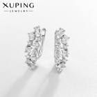 Серьги со стразами XUPING листья, цвет белый в серебре - Фото 1