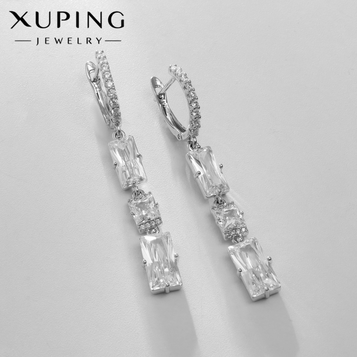 

Серьги со стразами XUPING грёзы, цвет белый в серебре