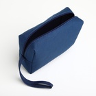 Косметичка дорожная на молнии, маленькая, с ручкой, синяя - Фото 3