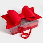 Коробка подарочная с бантом, ручками и прозрачной крышкой 35 х 21 х 15 см Красная - Фото 2