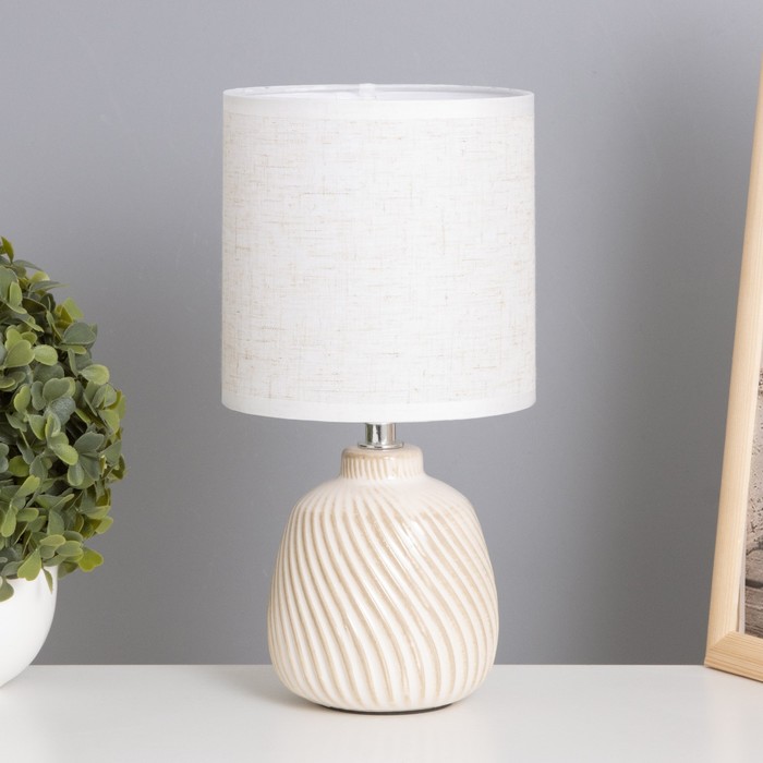 Лампа настольная «Кения» 1×40 Вт Е14 бежевый 13×13×25 см - Фото 1