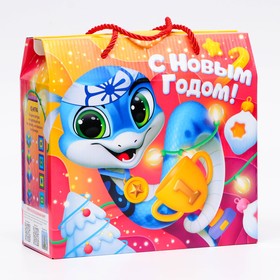Подарочная коробка новогодняя «Чемпион», для сладких подарков, 23×10×22 см