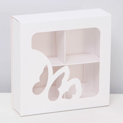 Коробка для 4 конфеты «Бабочки», белый 12.5×12.5×3.5 см