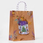 Пакет бумажный подарочный новогодний крафт «Новогодняя лампа» 26×32×12 см - Фото 3