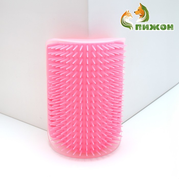 Массажер - чесалка на угол с кошачьей мятой для кошек, размер S, 13.5×9×5 см, розовый - Фото 1