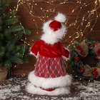 Снегурочка под ёлку «Зимнее волшебство. В пушистой шубке, с фонариком» двигается, с подсветкой, 40 см, красный - Фото 3