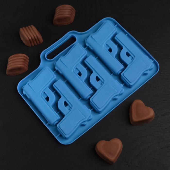 Форма для шоколада Доляна «Пистолет», силикон, 18.7×13.4 см, 6 ячеек (7.5×5.1 см), цвет голубой - Фото 1