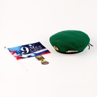 Набор военного «Сильный солдат» зелёный берет, размер 52 - 54, значок, флажок - Фото 3