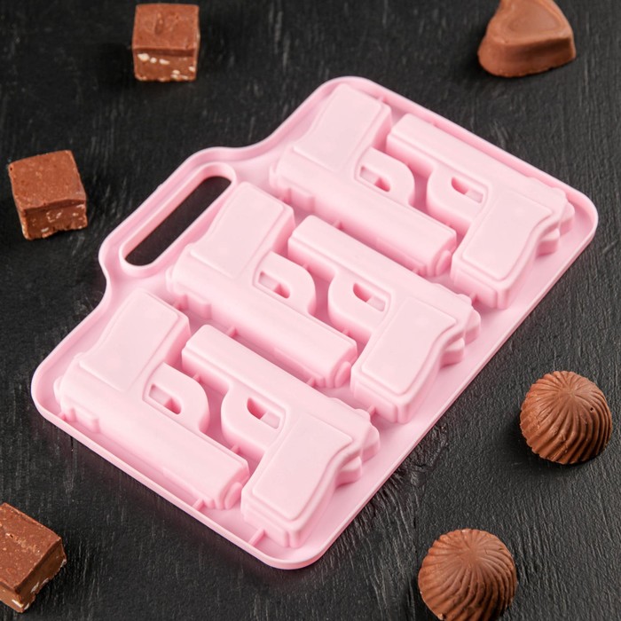 Форма для шоколада Доляна «Пистолет», силикон, 18.7×13.4 см, 6 ячеек (7.5×5.1 см), цвет розовый - Фото 1